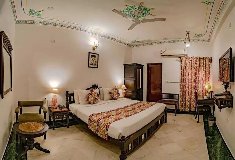 Hotel The Lavitra Udaipur