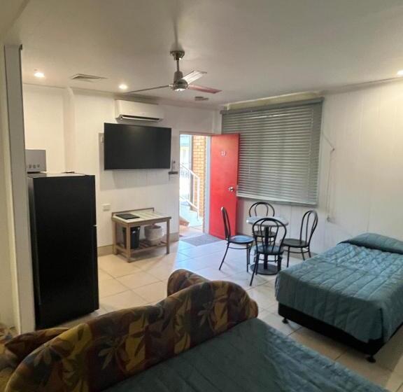 فندق على الطريق Chelsea Motor Inn