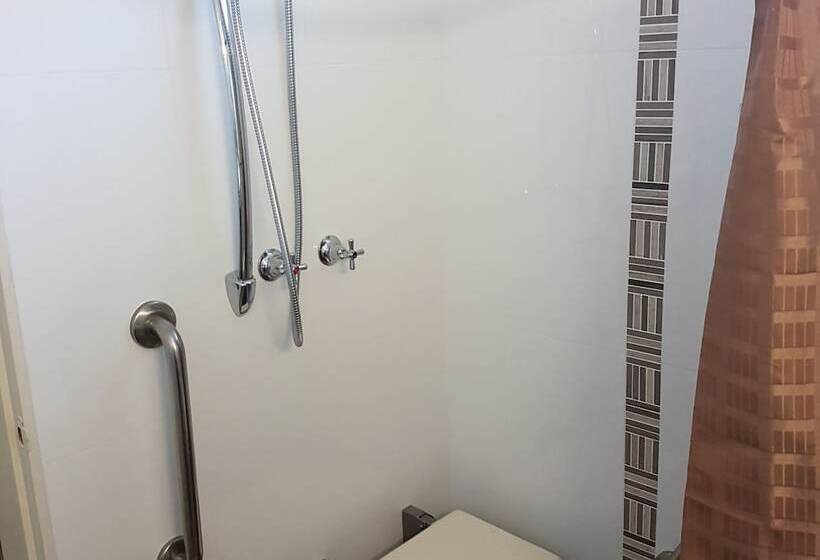 فندق على الطريق Chelsea Motor Inn