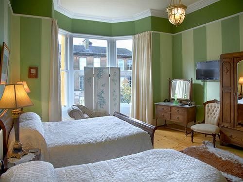 Пансион Cluaran House