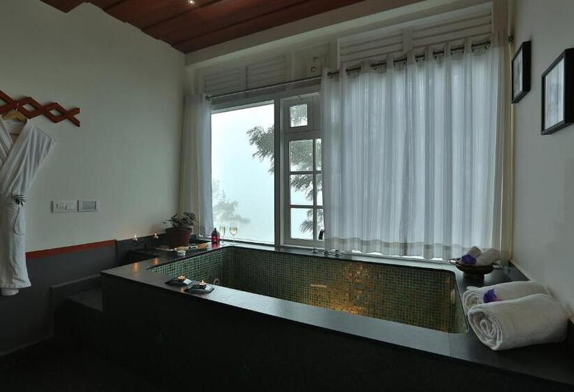 リゾートホテル Spicetree Munnar