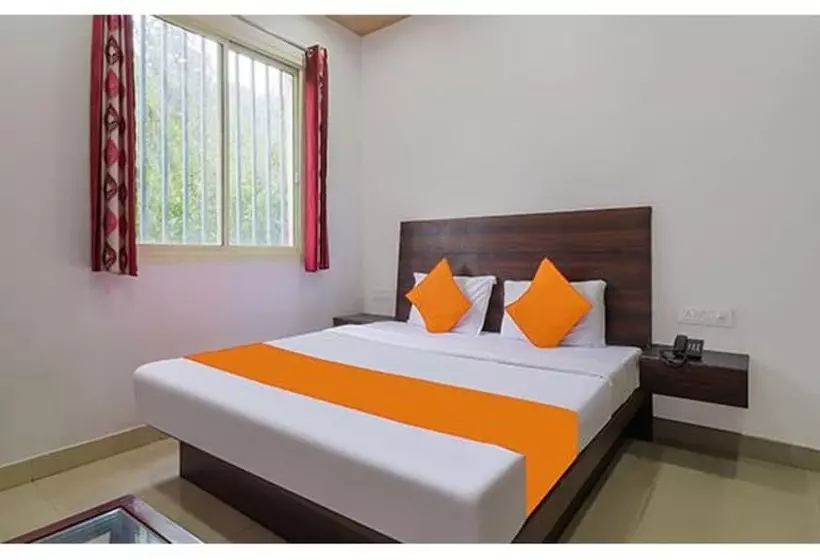 هتل Fabexpress Kalsia Home Stay