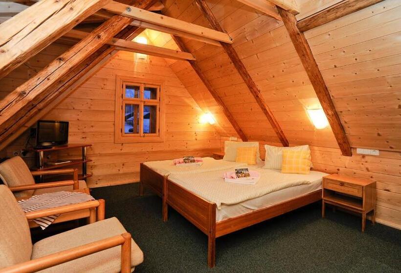 פנסיון Resort Sv. František Josefova Bouda