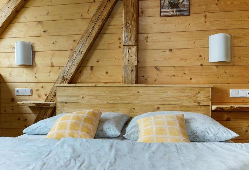 פנסיון Resort Sv. František Josefova Bouda