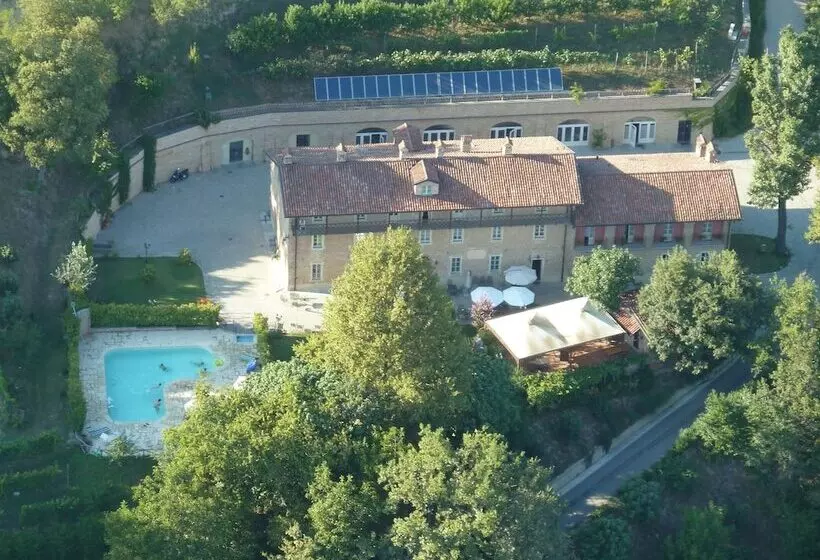 Отель Agrisuite Le Querce Del Vareglio