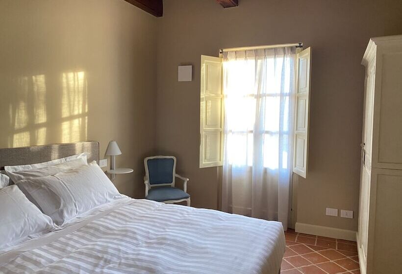 فندق Agrisuite Le Querce Del Vareglio