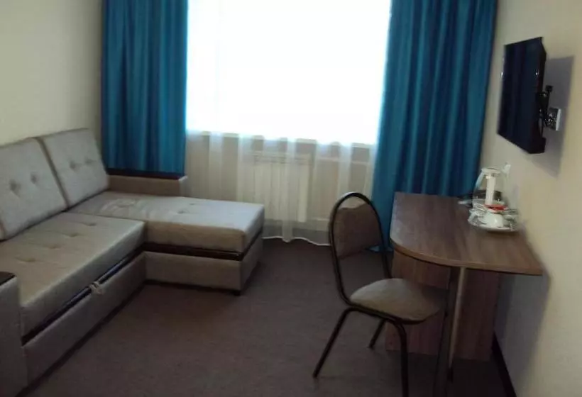 בית מלון כפרי Aviator