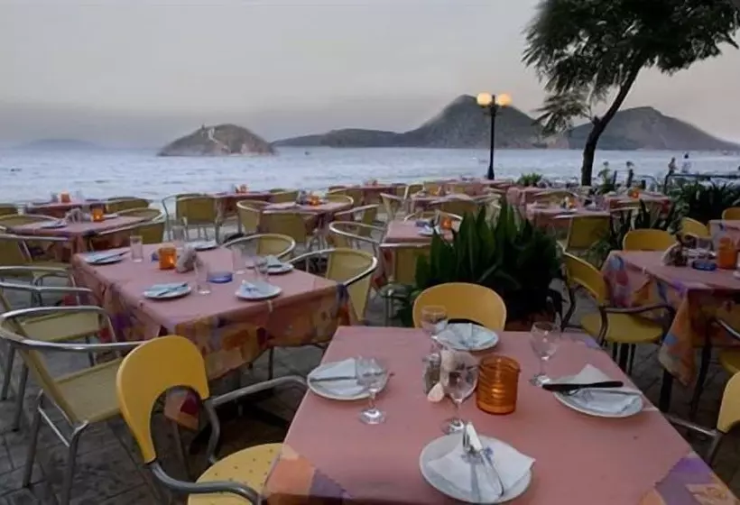 בית מלון כפרי Christina