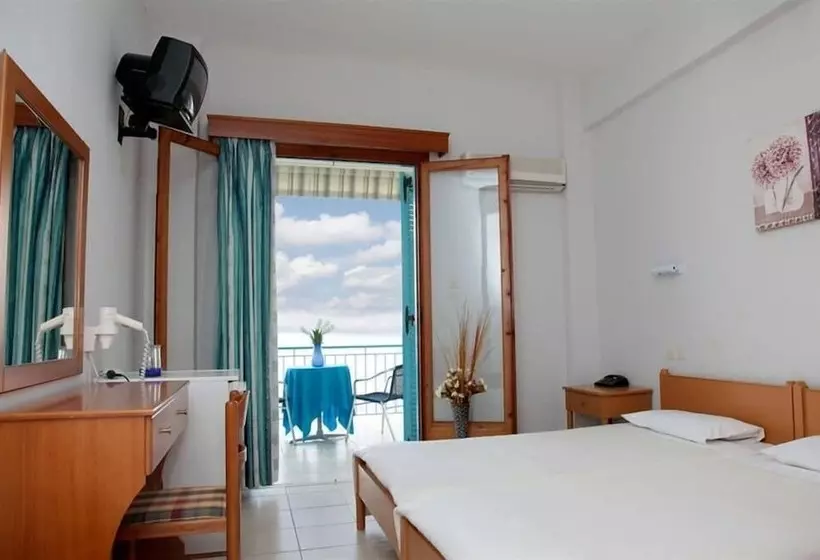 בית מלון כפרי Christina