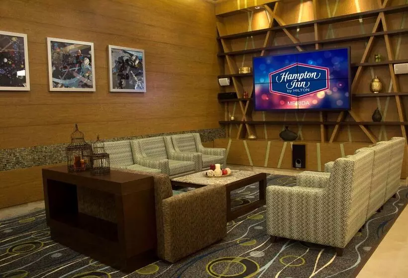 هتل Hampton Inn By Hilton Merida