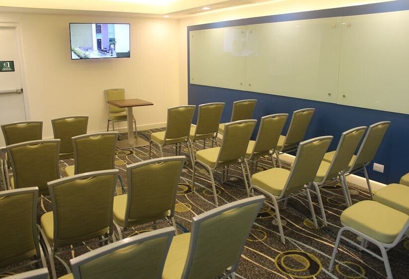 فندق Hampton Inn By Hilton Villahermosa