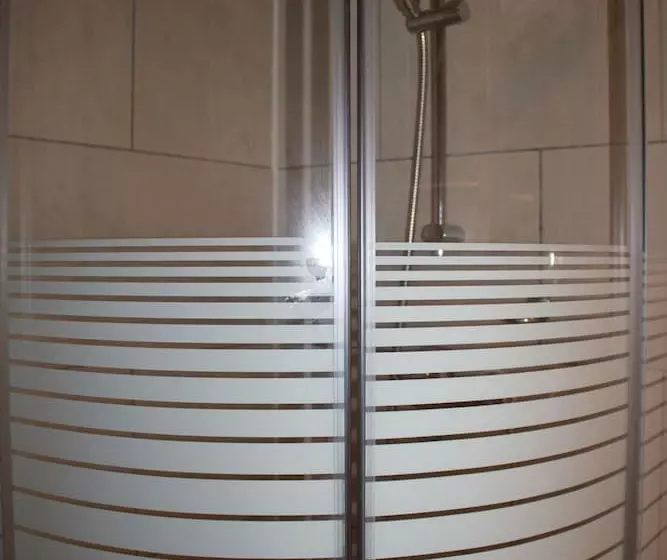 هتل Hôtel De La Beauronne