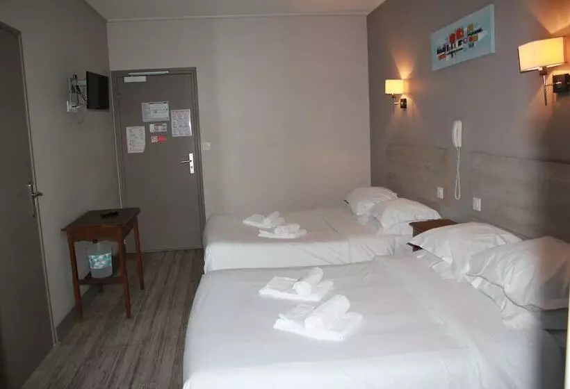 هتل Hôtel De La Beauronne