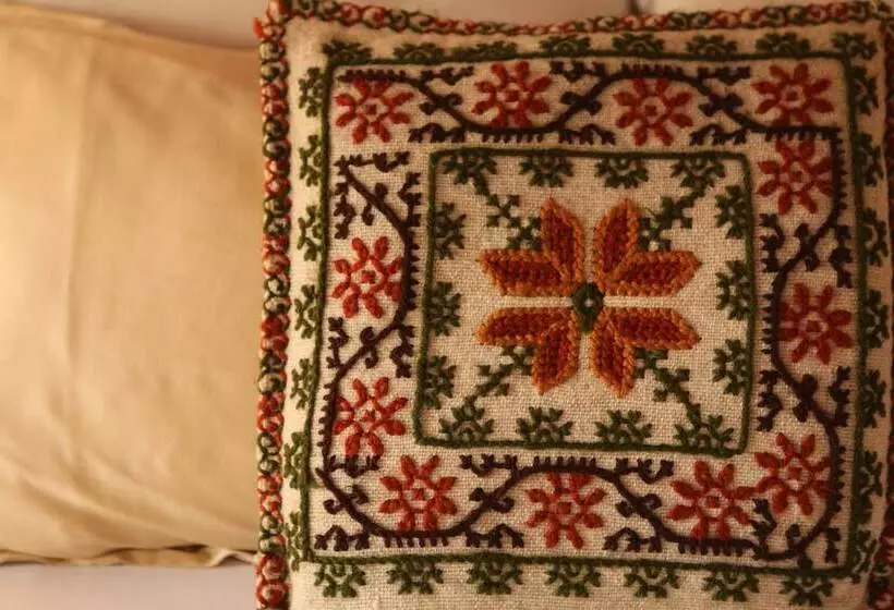 هتل Las Caballerizas