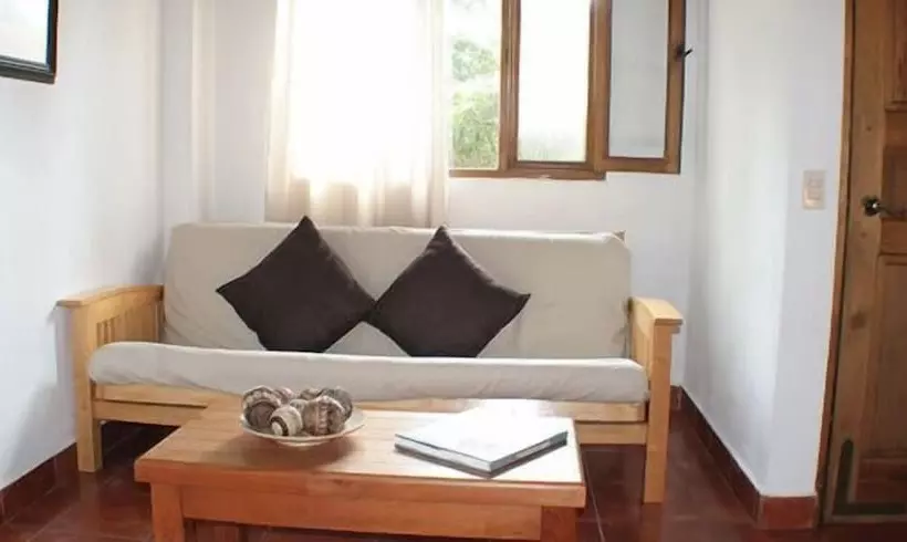 هتل Las Caballerizas