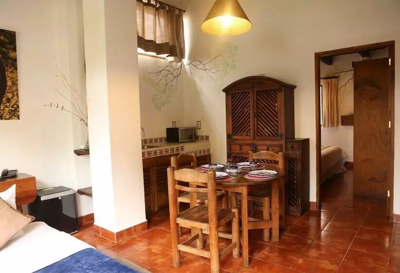 هتل Las Caballerizas