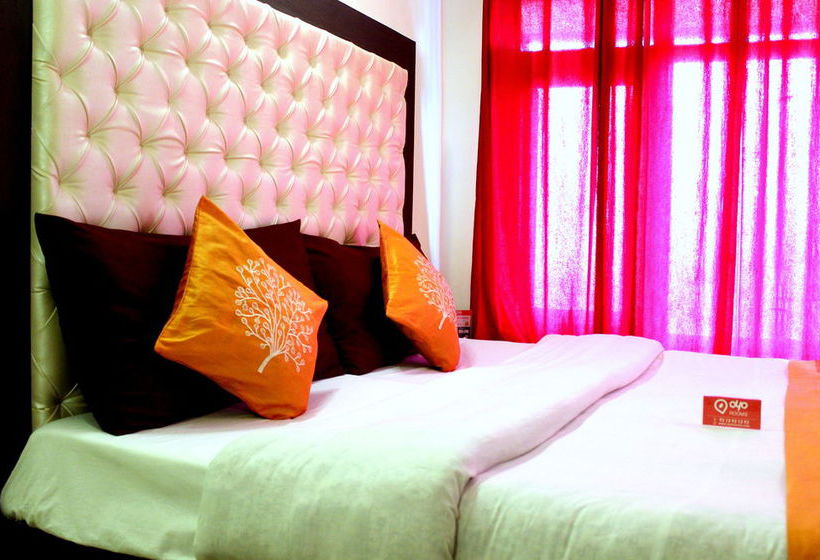 هتل Ashirwad  And Spa