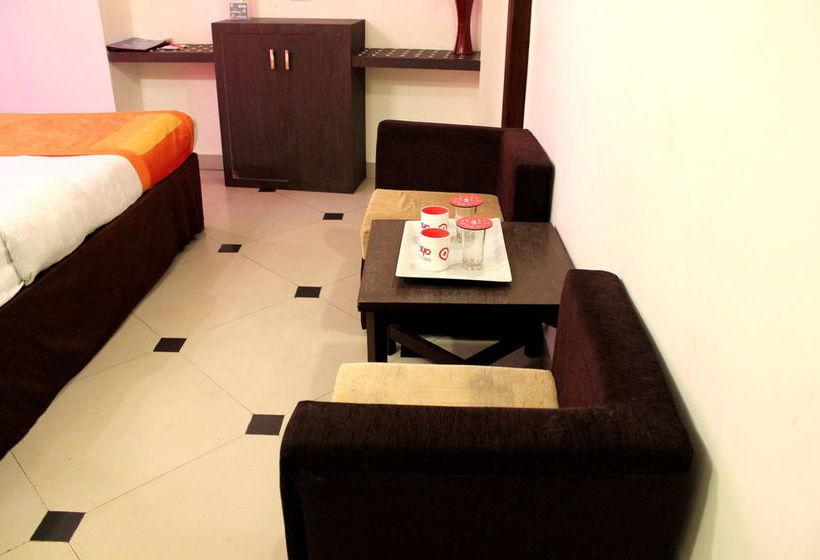 هتل Ashirwad  And Spa