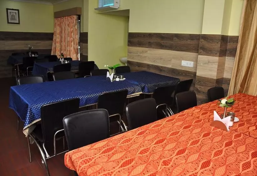 Hotel Oyo Rooms Convent Road Queens Land