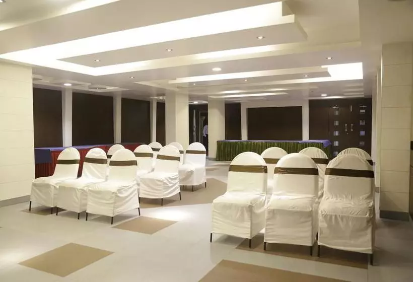 Fabhotel Palash Residency