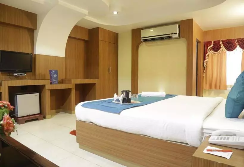 Fabhotel Palash Residency
