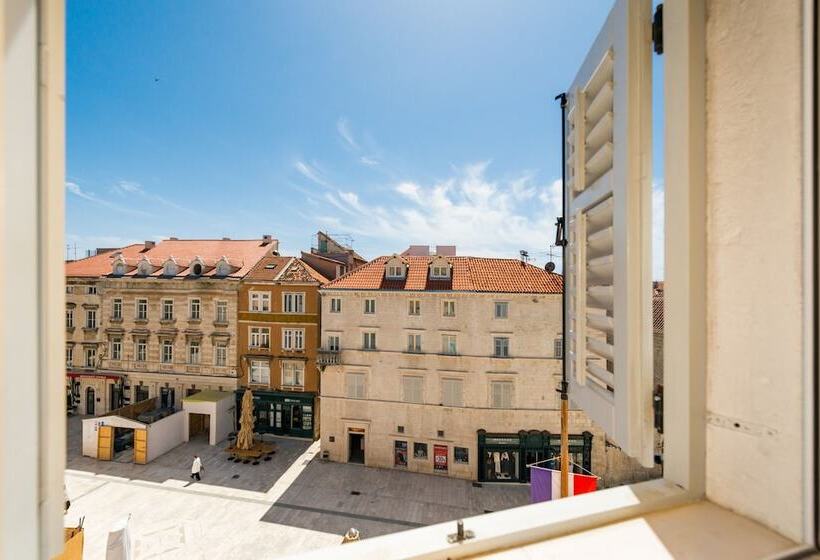 Palace Suites Heritage Hotel   Adults Only