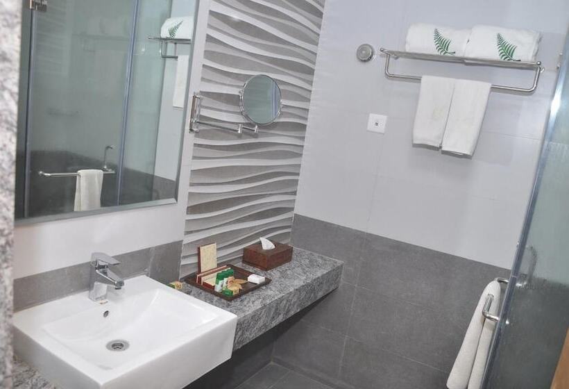 فندق The Fern Residency Somnath