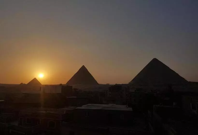 تختخواب و صبحانه Sphinx Palace Pyramids View Inn