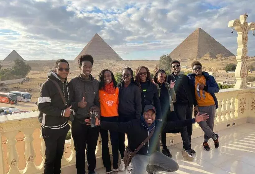 تختخواب و صبحانه Sphinx Palace Pyramids View Inn