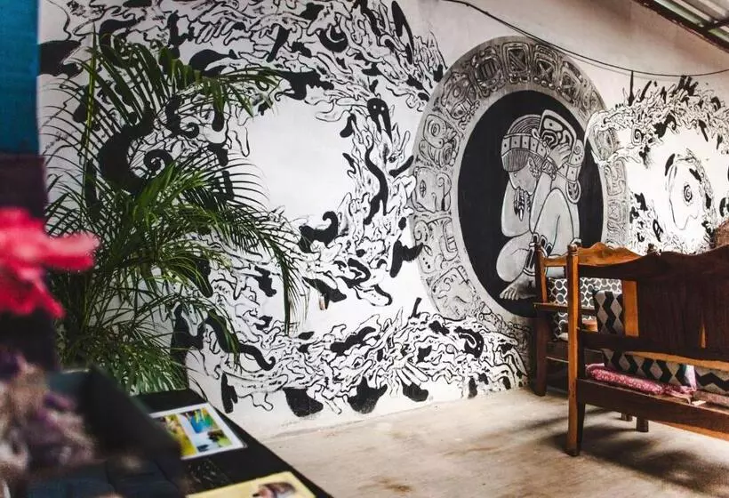 호스텔 Yaxche Centro Hostal Y Camping