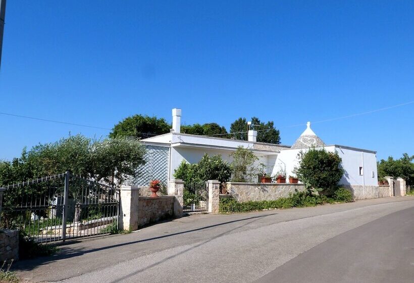هتل B&b Trullo Casa Rosa