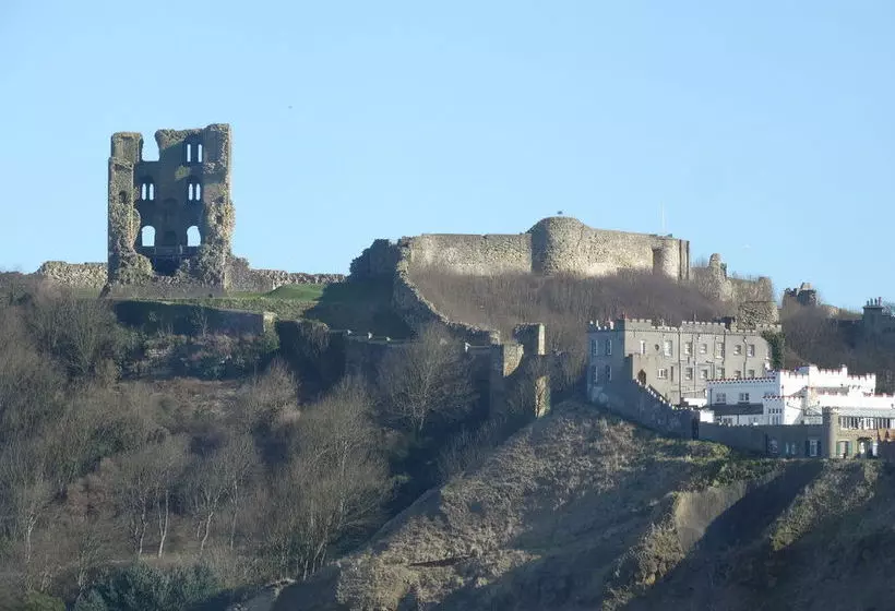 Hotelli Carlton Residence