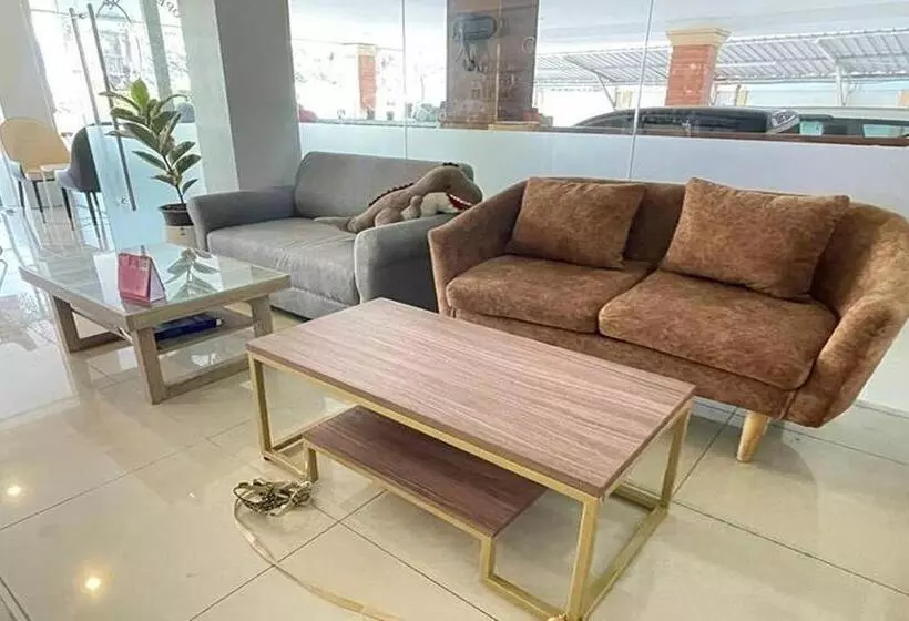 Отель Kaewchantra Mansion