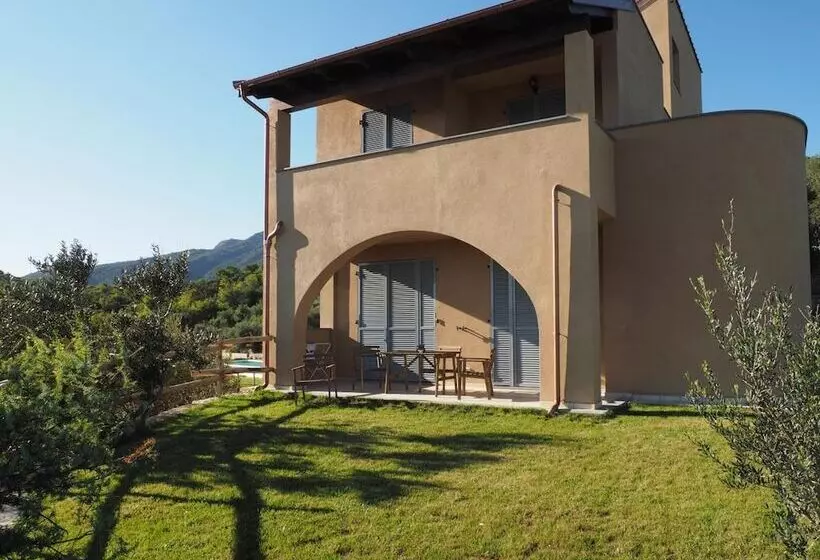 هتل روستایی Agriturismo I Castellari