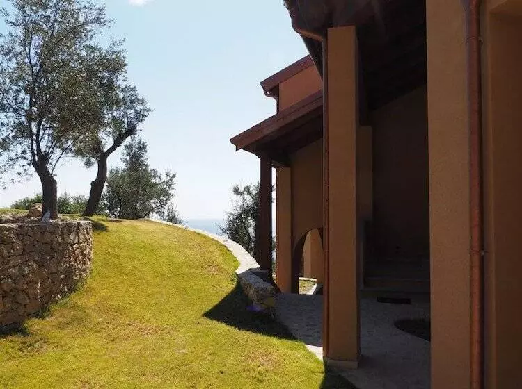 هتل روستایی Agriturismo I Castellari