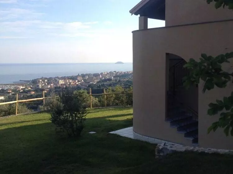 هتل روستایی Agriturismo I Castellari