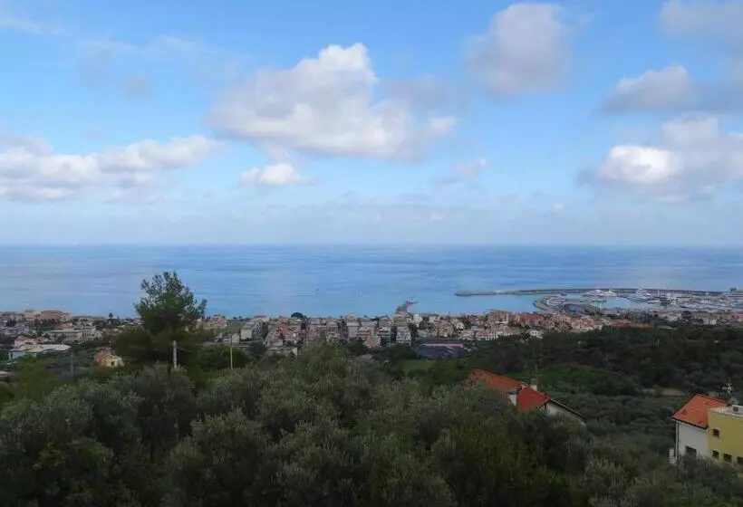 هتل روستایی Agriturismo I Castellari