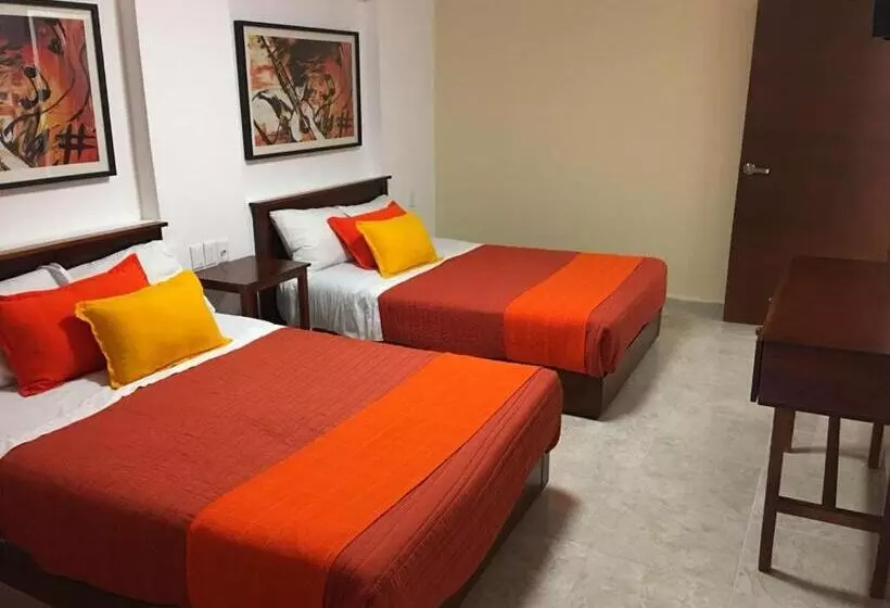 هتل Santa Lucia Del Bosque