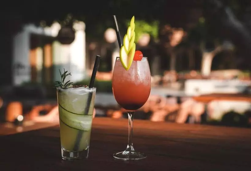 ホテル Sentido More Meni Residence