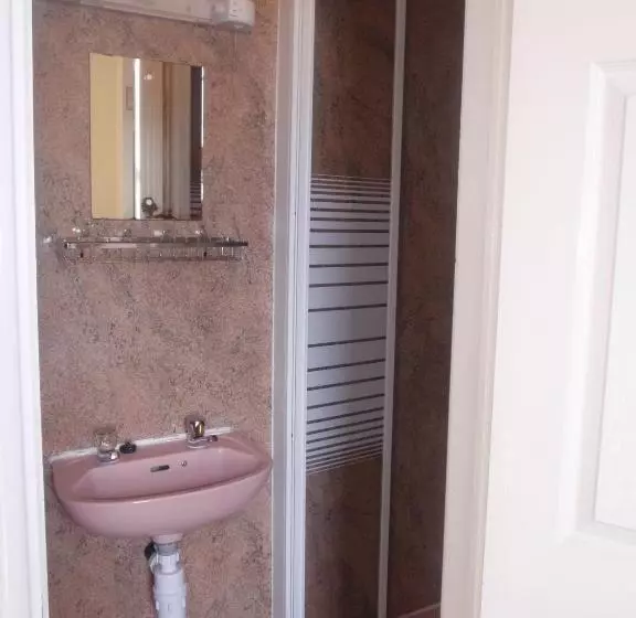 هتل The Royal Windsor