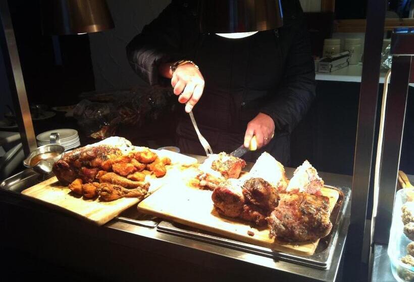 酒店 The Royal Windsor