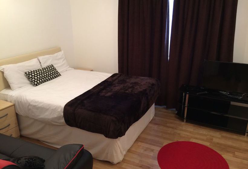 Lve  Wellington Road Apartments