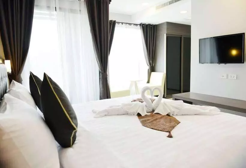 Picnic Hotel Bangkok   Rang Nam - Bangkok