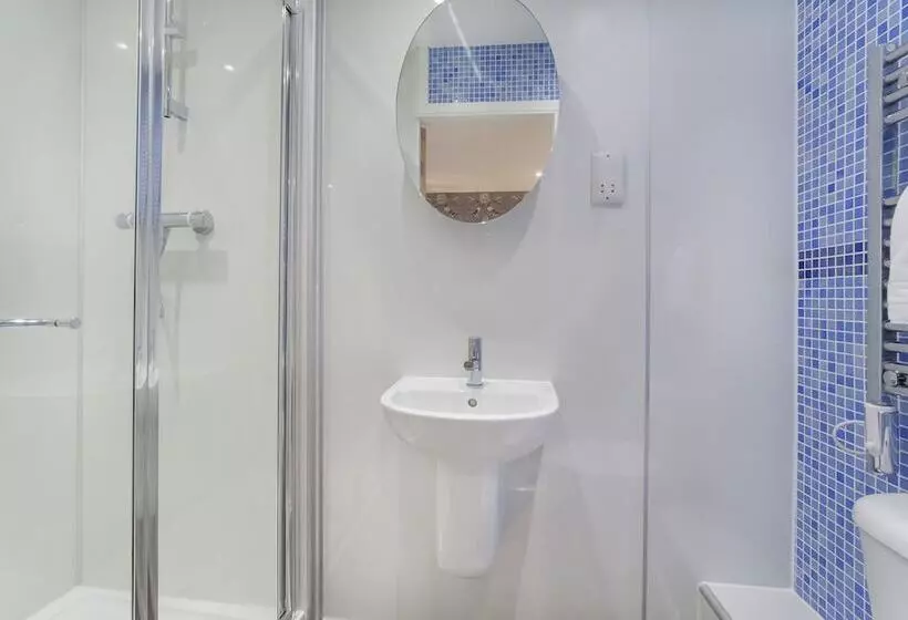 Reubens Court And City Apartments