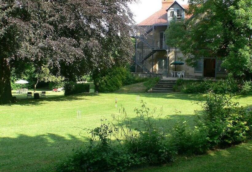 민박 Chindit House