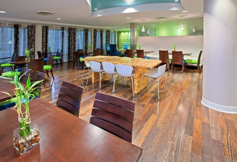 Отель Holiday Inn Express Indianapolis  Fishers, An Ihg