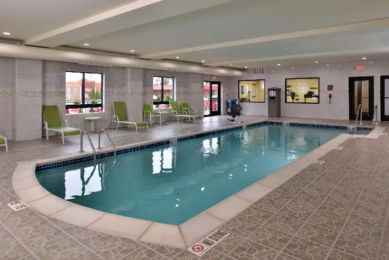 Otel Holiday Inn Express & Suites Dearborn Sw   Detroit Area, An Ihg