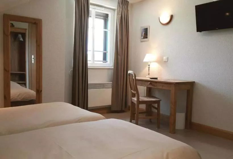 هتل Le Brabant Bar Hôtel Restaurant