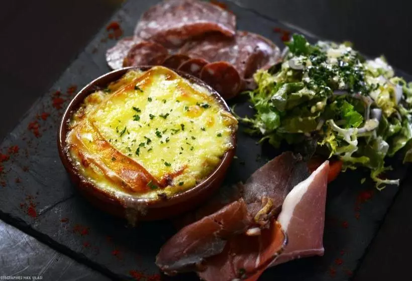 هتل Le Brabant Bar Hôtel Restaurant