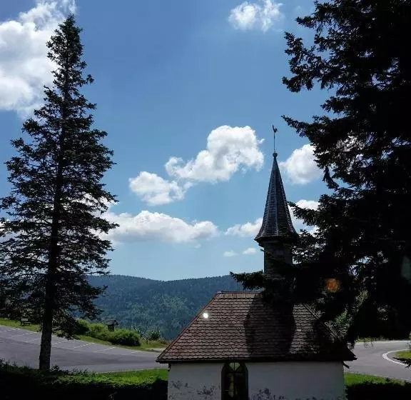 هتل Le Brabant Bar Hôtel Restaurant